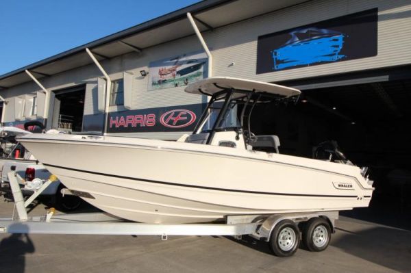 2024 Boston Whaler 230 Outrage image