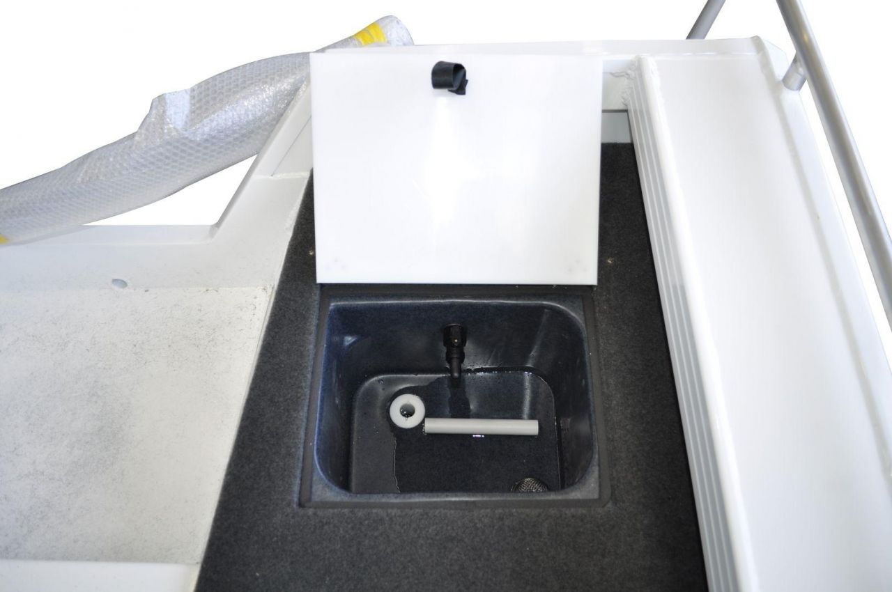 Image for Quintrex 440 Hornet Trophy + Yamaha F60hp 4-Stroke - Pack 2 for sale online prices 33