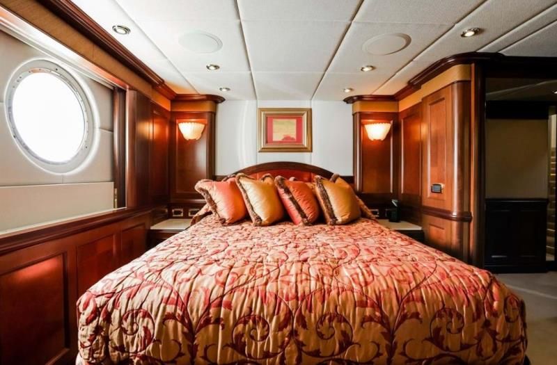 Image for 2002 Warren 35M Motor Yacht 23