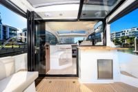 Image for 2018 Sealine C330 19
