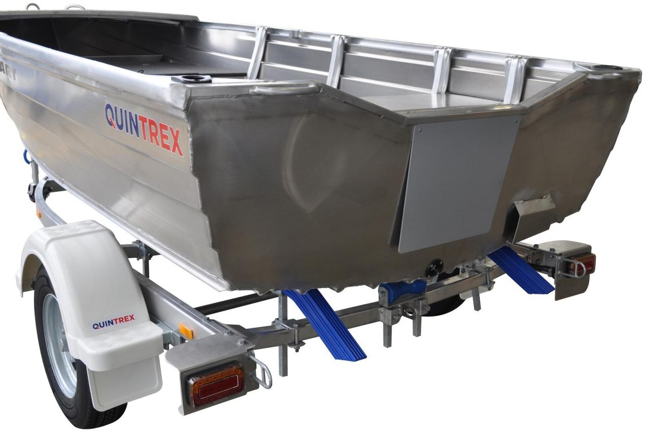 Image for 2024 QUINTREX 400 Dart 5