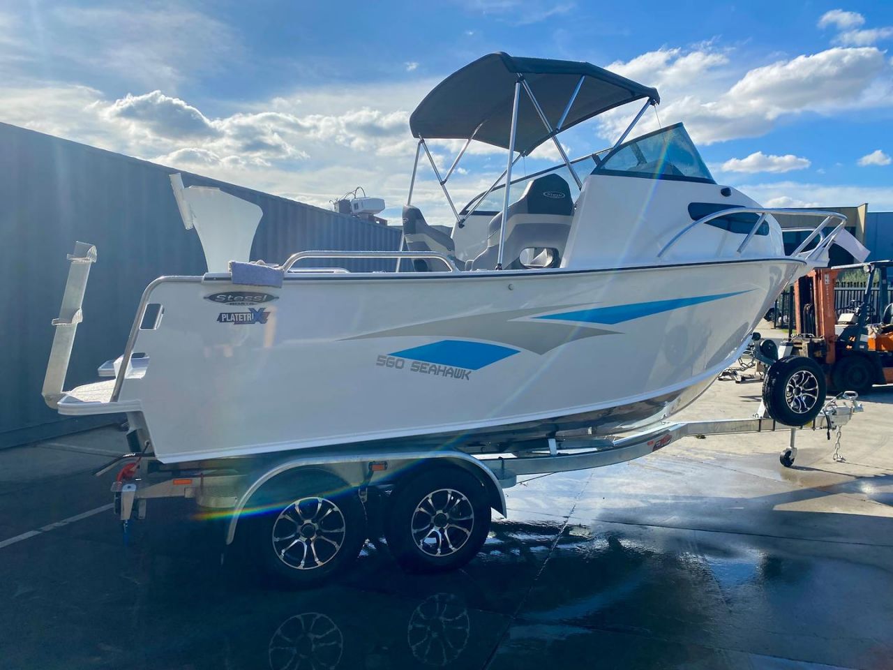 Image for 2023 Stessl 560 Seahawk 1