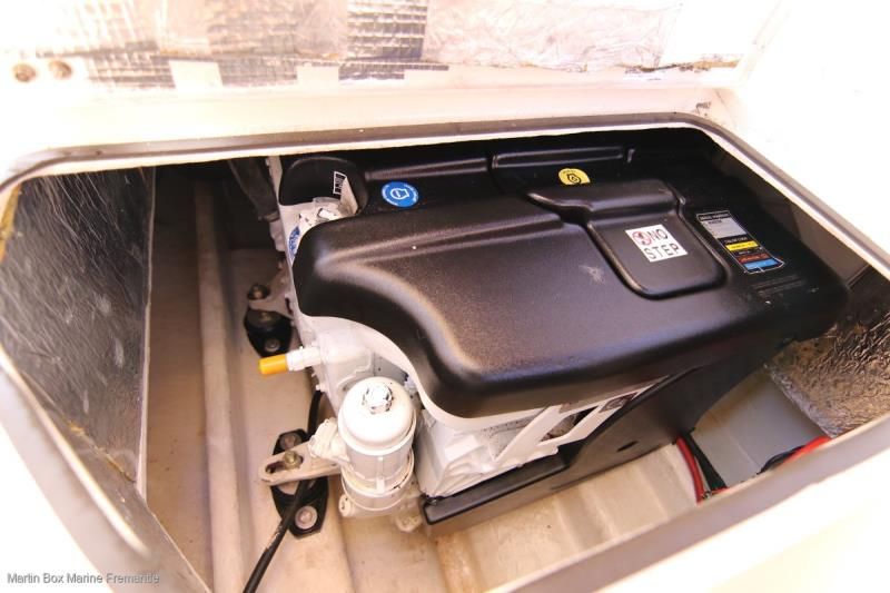 Image for 2012 Arvor 700 Weekender 30