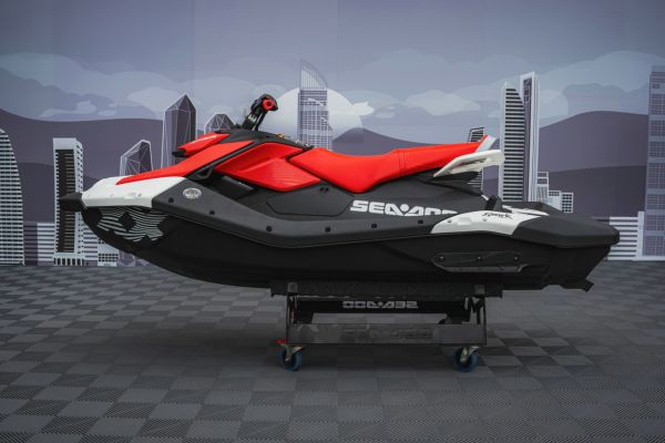 2025 Sea-Doo Spark 3Up Trixx PWC 66SE image