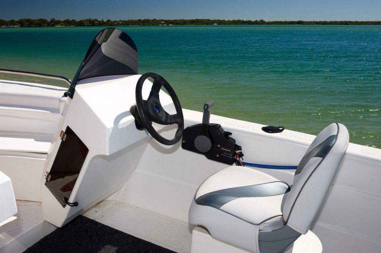 Image for Polycraft 480 Brumby Side Console + Yamaha F70hp 4-Stroke - Pack 2 for sale online prices 0