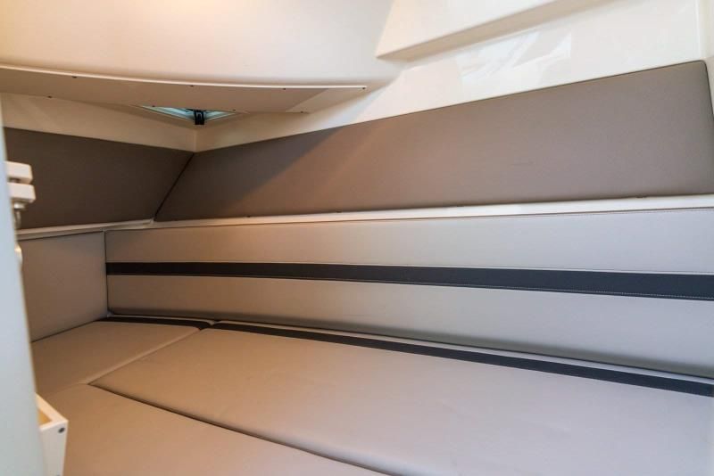 Image for 2025 Boston Whaler 330 Vantage 25