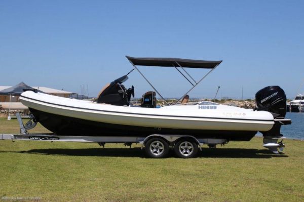 2023 SPX 240 Sport RIB image