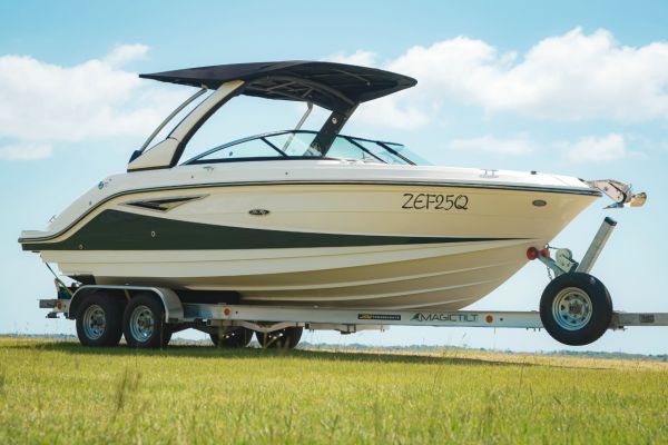 2021 Sea Ray Slx 250 Monohull image