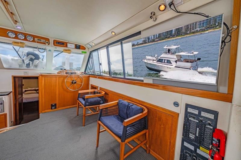 Image for 1998 RIVIERA Flybridge 40 Aft Cabin 57