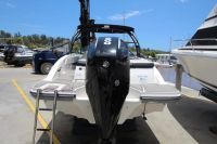 Image for 2023 Sea Ray 210 SPX OB 3