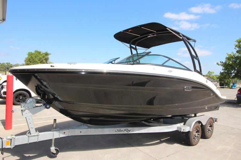 Image for 2024 Sea Ray 210 SPX OB 0
