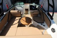 Image for 2024 Sea Ray 210 SPX OB 6