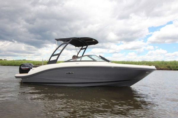2023 Sea Ray 190 SPX OB image