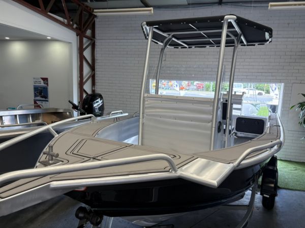 2024 Mclay 601 Fortress Boat BARRA image