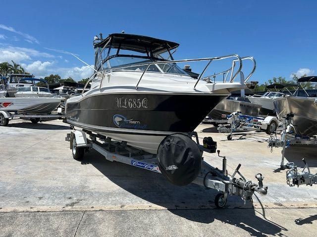 Image for SOLD USED 2011 CRUISECRAFT 530 EXPLORER FOR SALE 0