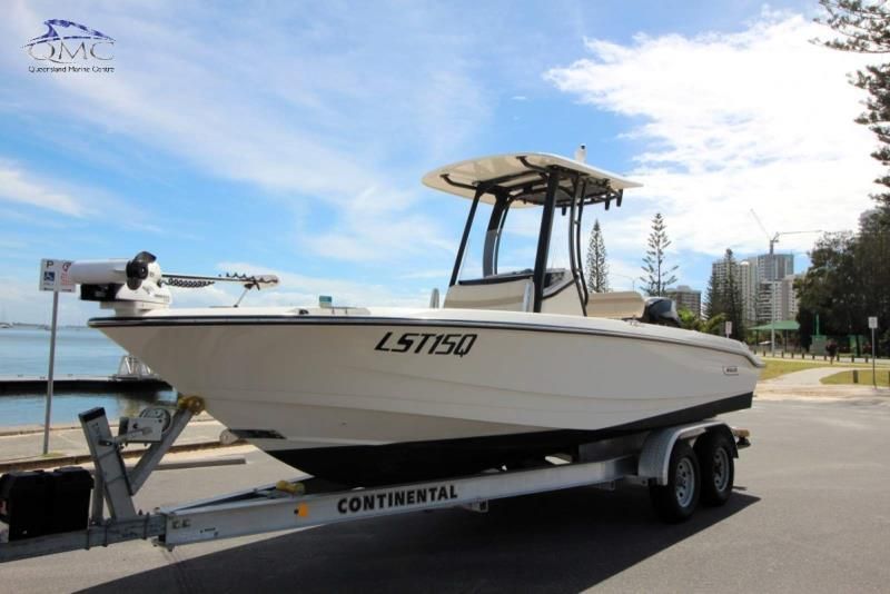 Image for 2022 Boston Whaler 220 Dauntless 0