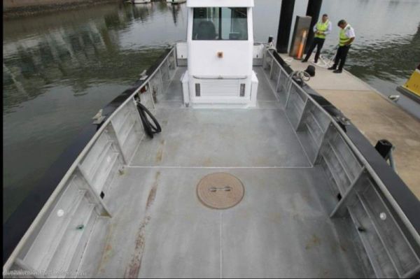 2006 Custom Fuel Bunkering Barge image