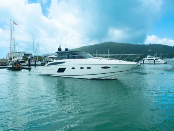 2017 PRINCESS V Class 48 image