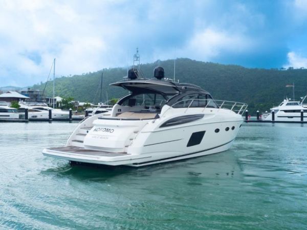 2017 PRINCESS V Class 48 image