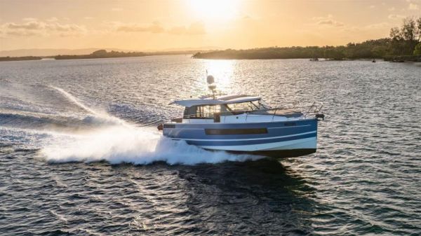 2015 JEANNEAU NC 14 image