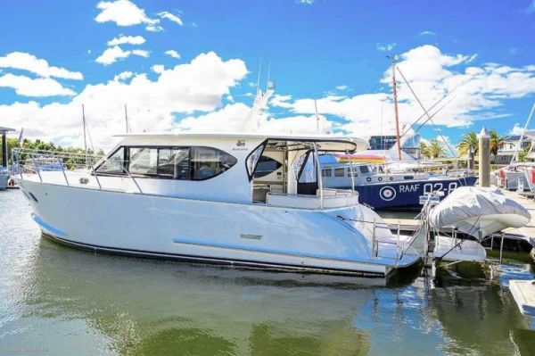 2024 Island Gypsy 40 Wide Body image