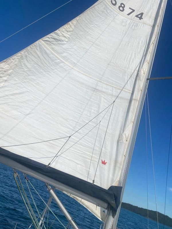 Image for 1998 Beneteau 351 32