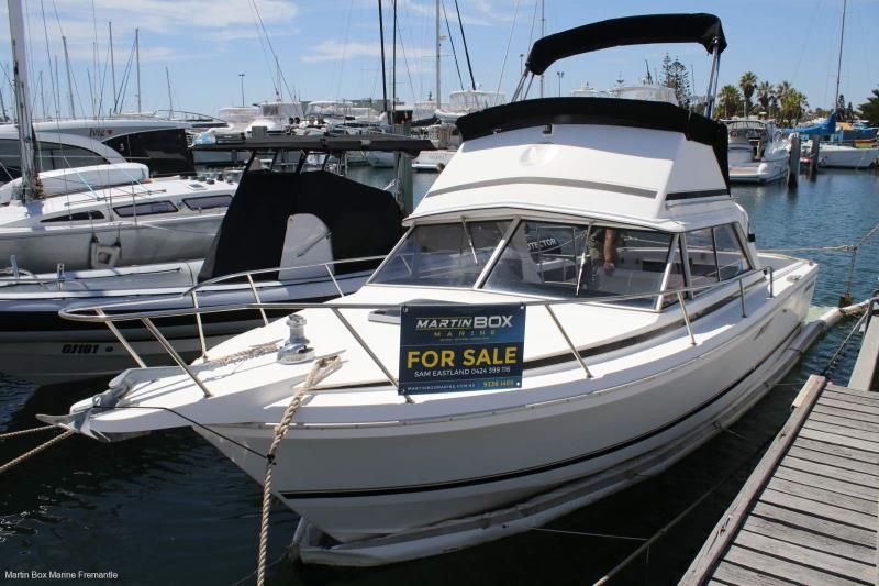 Image for 2006 Caribbean 26 Flybridge Sports Fisherman 34