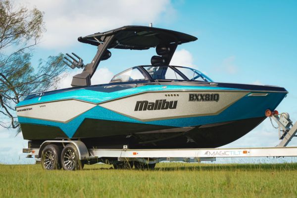 2022 Malibu Wakesetter 25 Lsv Monohull image