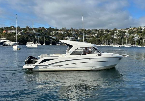 2020 Beneteau Antares 8 image