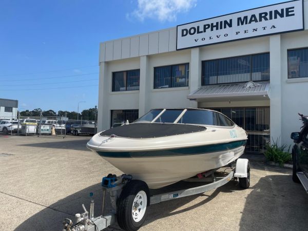 2000 Bayliner 1850 Capri Bowrider image