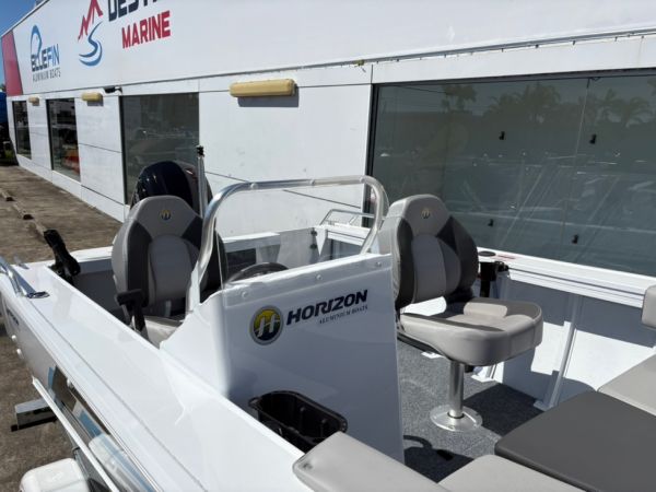 2024 Horizon 482 Stryker Boat XPF image