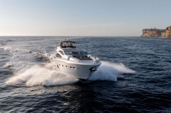 2010 SUNSEEKER Predator 84 image