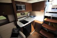 Image for 2020 Sea Ray 350 Sundancer Coupe 6