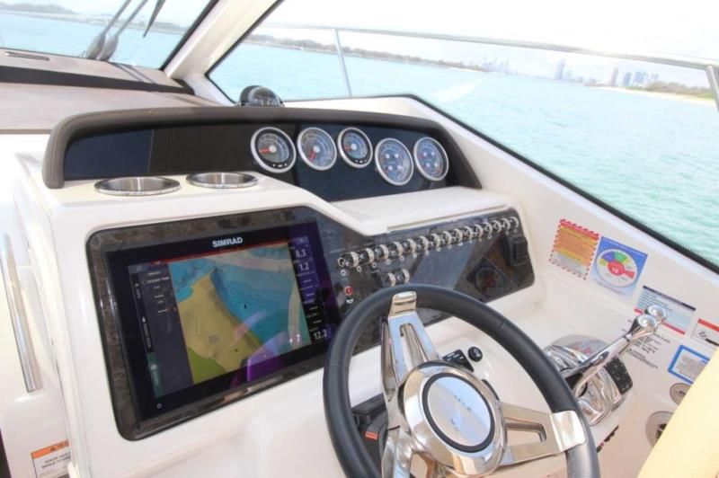Image for 2020 Sea Ray 350 Sundancer Coupe 15