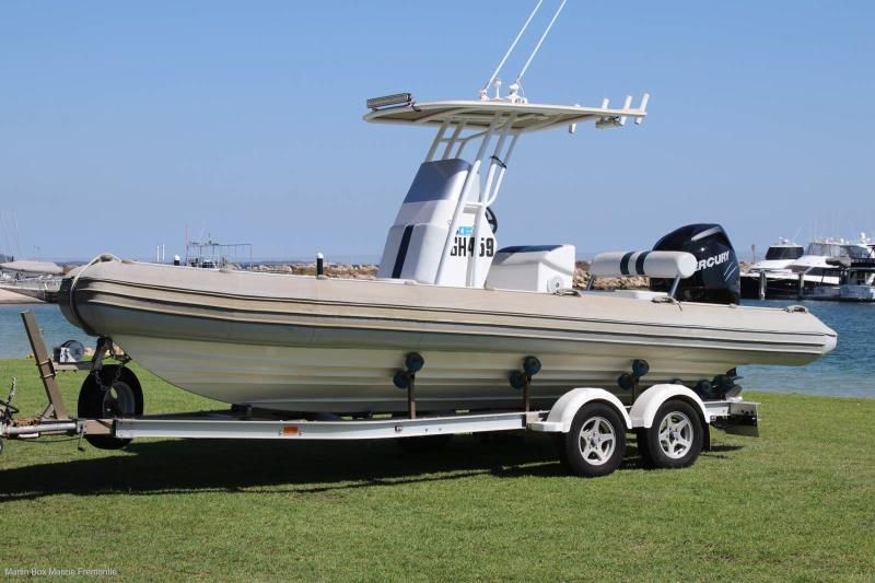 Image for 2017 Stingray Searaider 1