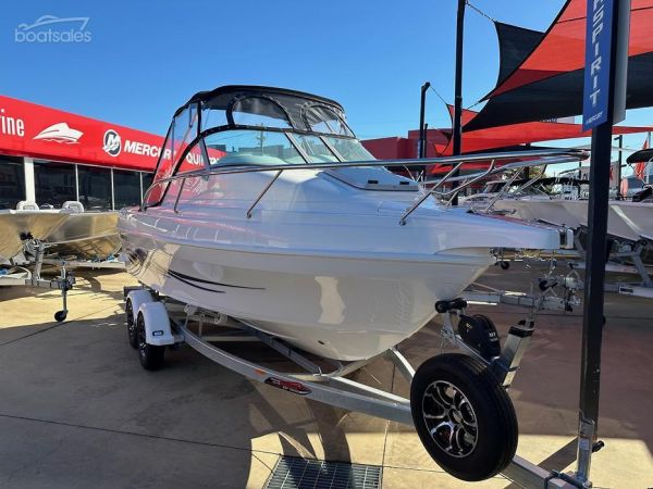 2024 Haines Hunter 565 Offshore image