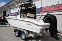Image for 2023 Boston Whaler 220 Dauntless 1