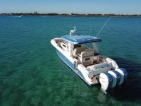 Image for 2019 Boston Whaler 350 Realm 6