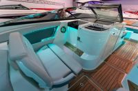 Image for 2023 Sea Ray 350 SLX OB 4