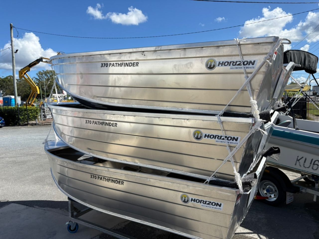 Image for 2025 Horizon 370 Pathfinder Boat HIGH SIDES 0