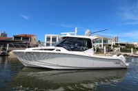 Image for 2021 Boston Whaler 325 Conquest 4
