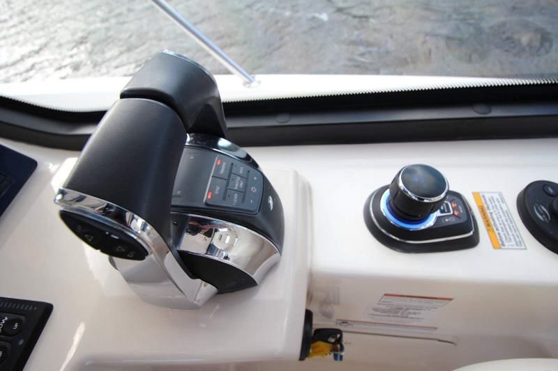 Image for 2021 Boston Whaler 325 Conquest 21