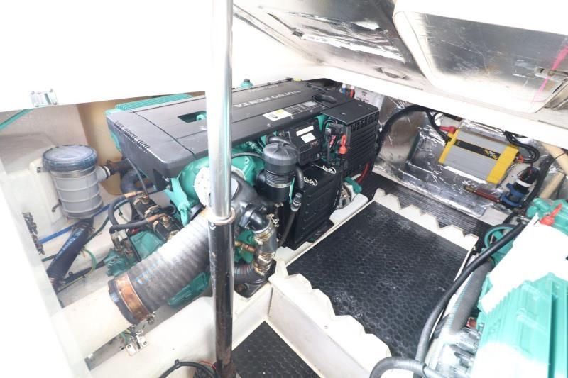 Image for Riviera 3000 Offshore Series 2 19