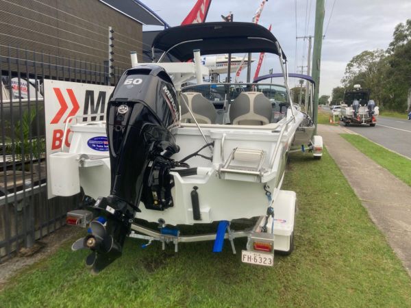 QUINTREX 430 FISHABOUT PRO WITH 60HP MERCURY 4 STROKE FOR SALE image