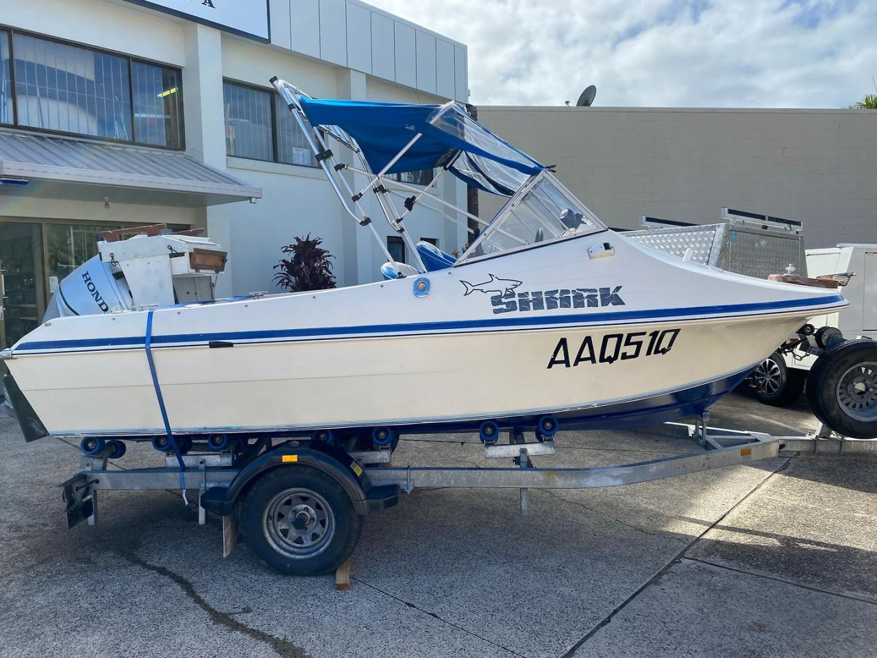 Image for 1985 Seafarer 5.0 V SEA CUDDY CABIN 1