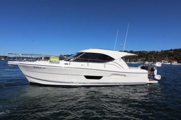 Riviera 3600 Sport Yacht Series 2 image