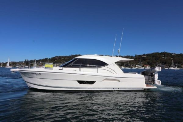 Riviera 3600 Sport Yacht Series 2 image