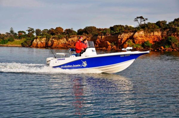 2025 EVOLUTION 552 AXIS CENTRE CONSOLE WITH YAMAHA 150HP FOURSTROKE FOR SALE image