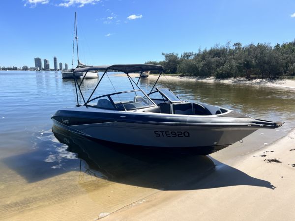 2023 Stejcraft SS64 Sterndrive Bowrider image