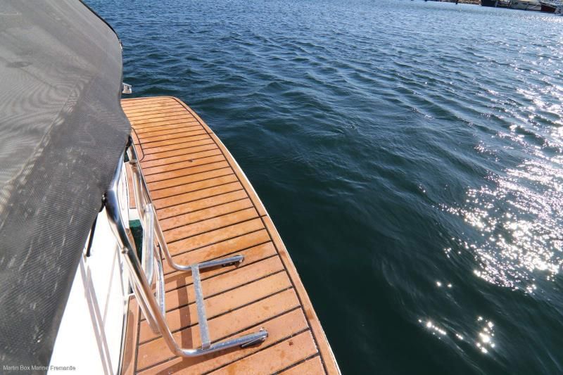 Image for 2012 Caribbean 35 Flybridge Cruiser 47